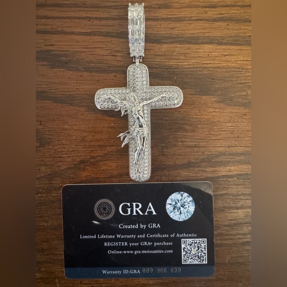 Solid 925 sterling silver Moissanite Jesus pendant